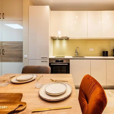 Cozy Close To Tineretului Park Appartement Boekarest