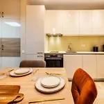 Cozy Close To Tineretului Park Apartmán Bukurešť